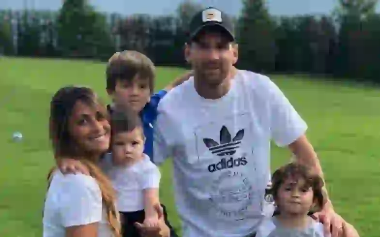 Messi y un reclamo público a Antonella