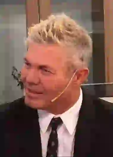 Burlando nunca le escapa a la polémica.