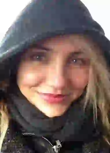 Cameron no puede más de alegría con la noticia.