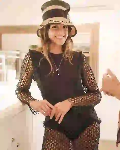 Sus amigos le recomendaron que se comiera un ajo para que Darthés no se acercara a ella.