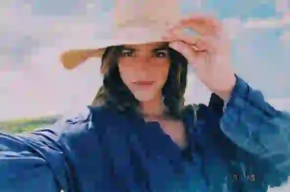 Sus amigos le recomendaron que se comiera un ajo para que Darthés no se acercara a ella.