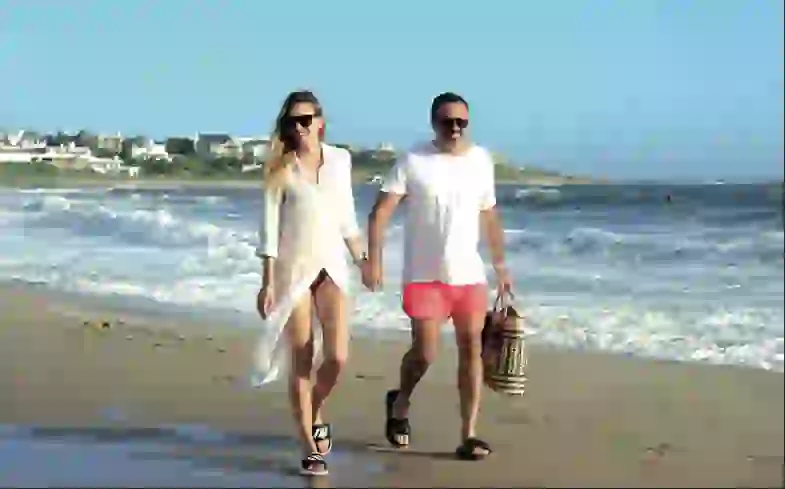 Bursten y un romance que gana terreno