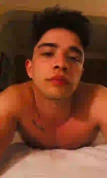 Julián y Malena están juntos hace casi un año.