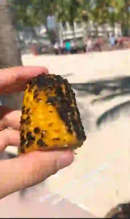 Julián y Malena están juntos hace casi un año.