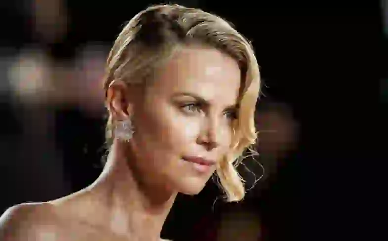Charlize Theron, la nueva pareja de Brad Pitt
