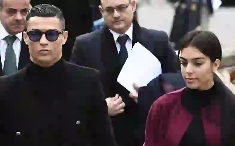 Ronaldo aceptó pagar una multa de 18 millones