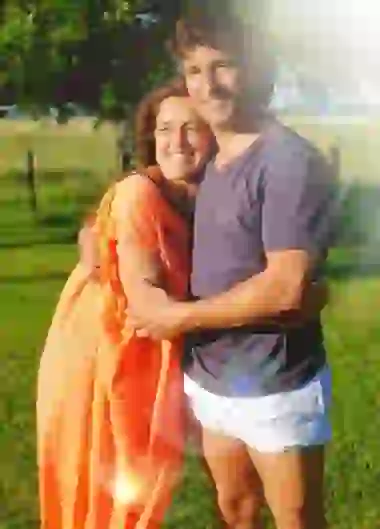 El es el caballero que la tiene como loca a Lozano.