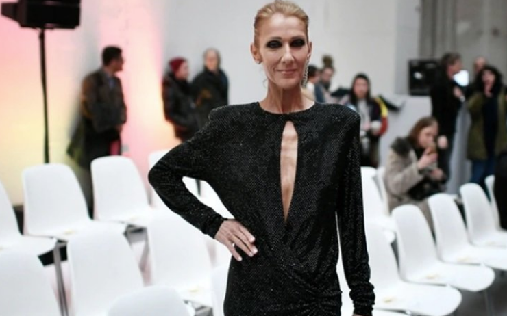 Celine Dion durante la Semana de la Moda en París