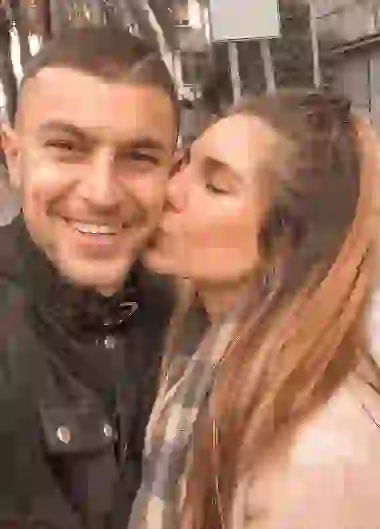 Su novio, Luifa Galesio, la apoya en sus actos.