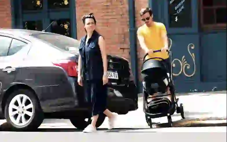 Benja Rojas junto a su pareja e hija