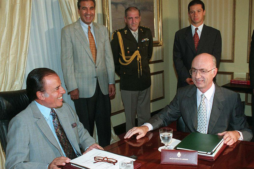 Bauzá reunido con Carlos Menem, cuando manejaban el país.