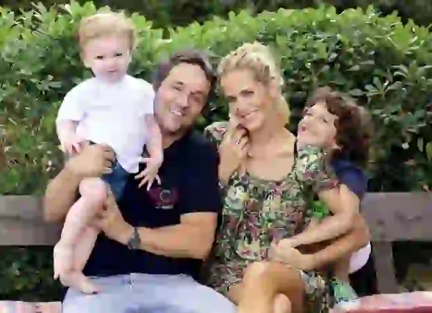 Julieta y Claudio tienen dos hijos, Mateo y Rocco.