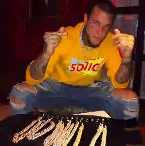 Alex formará parte de Resistiré, un reality extremo que se emitirá por MTV.