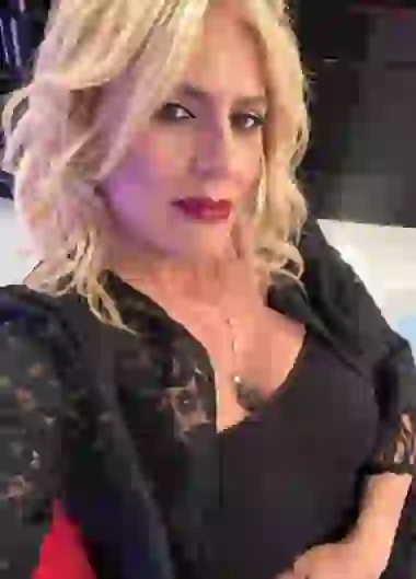 A Debora tampoco le cae tan bien Evelyn