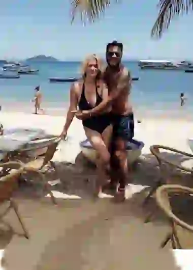 Brédice junto a su joven novio