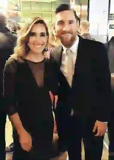 La cantante fue invitada de Lionel Messi a su gala con el Cirque.