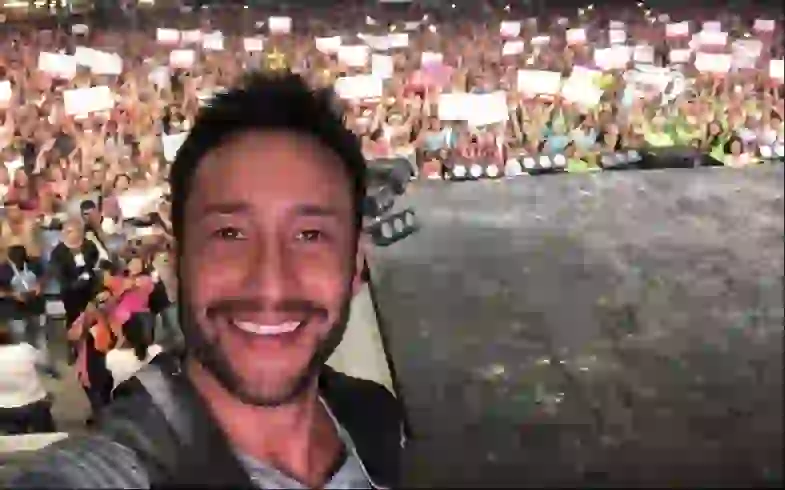 Luciano la rompe en todos los escenarios de la vida.