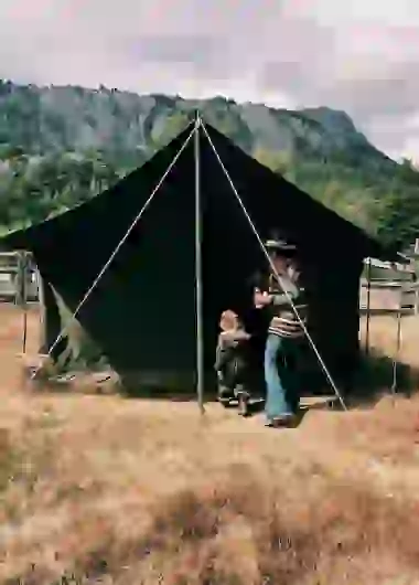 Zaira y su hija Malaika, vida de camping