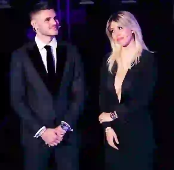 Según Ángel, Wanda le tiró a Mauro el celular al mar.