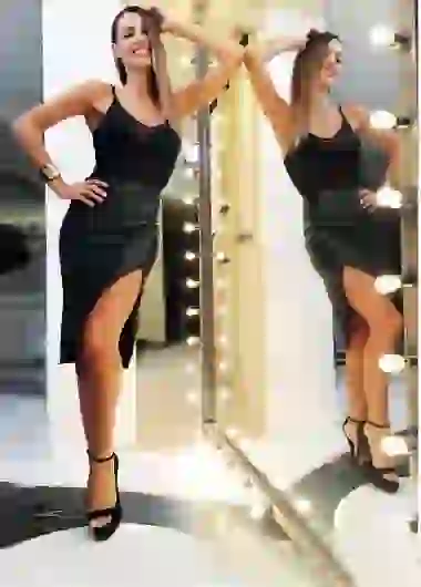 La modelo no para de sonreír por sus días.