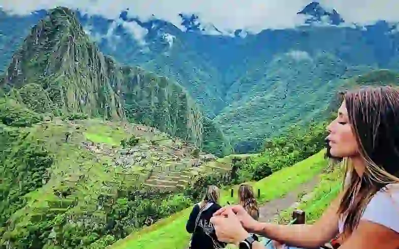 Catherine Fulop en Machu Picchu