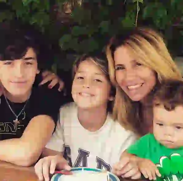 Florencia ya no quiere seguir teniendo hijos, con tres le es suficiente.