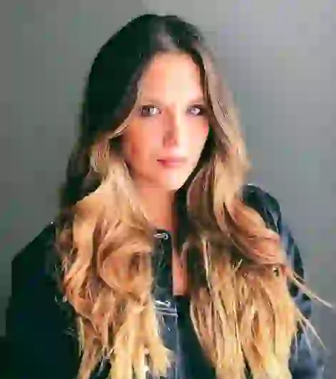 Barbie no descarta la posibilidad de enamorarse de una chica.