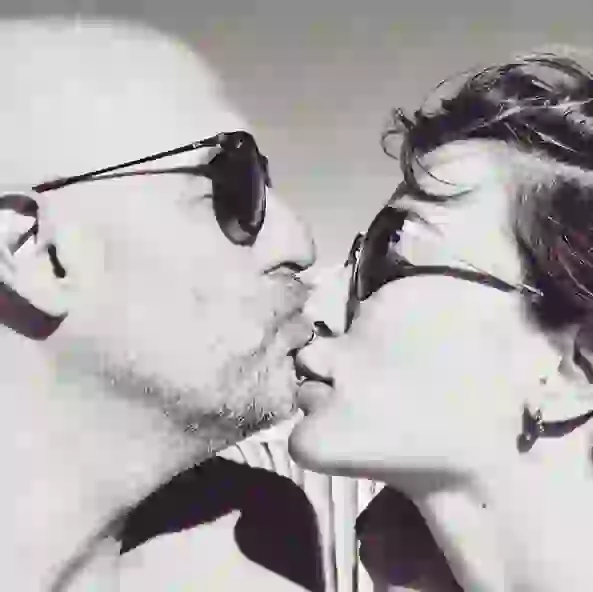 Nella es productora del programa que conduce el Pelado.