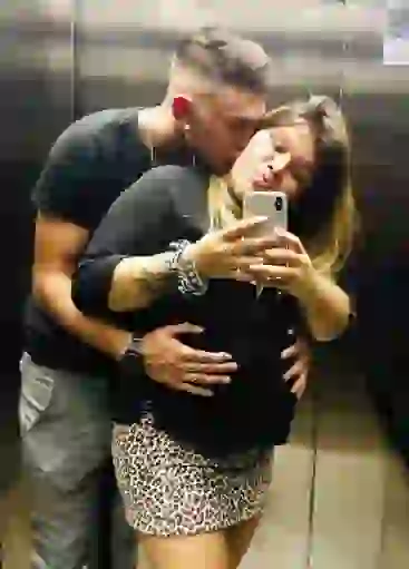 La hija de Jorge está feliz con el lugar en el que reside con su pareja.