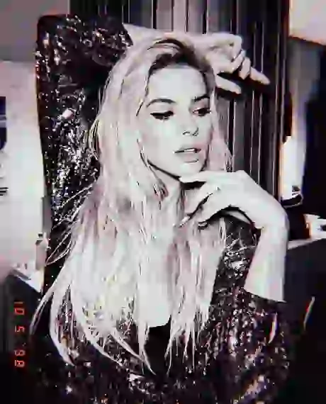 La China cantó en un evento y se ganó un cálido aplauso.