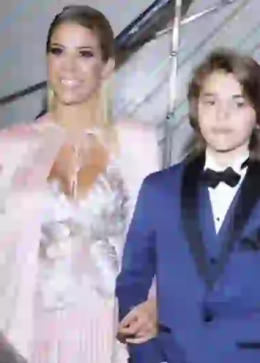 Virginia Gallardo junto a Felipe.