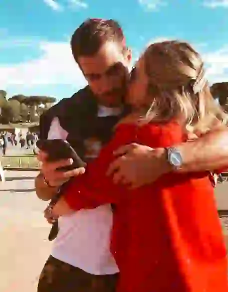 La it girl anunció su casamiento a través de Instagram.