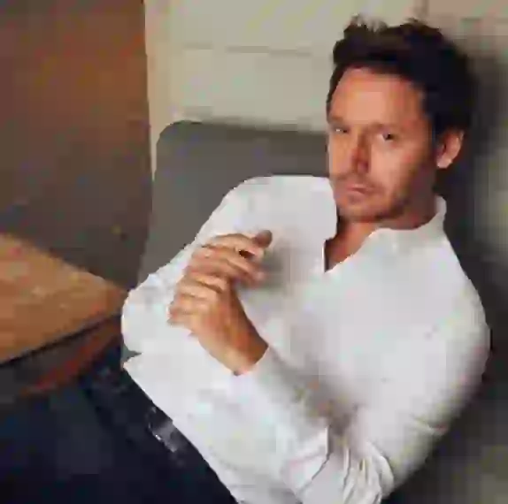 Benjamín se lastimó el pómulo derecho.