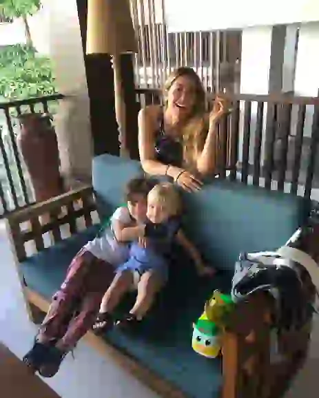 Momo y Mirko se divierten en Bali.