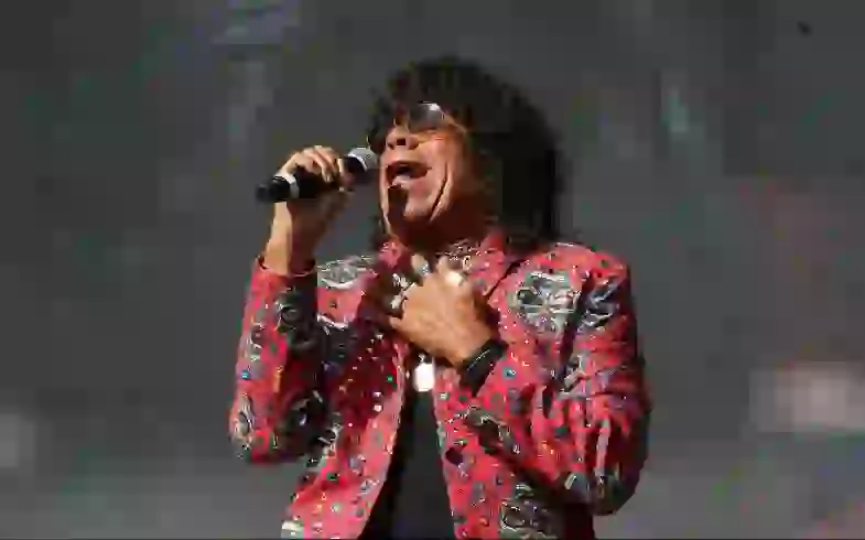 La Mona paró un show porque robaron un celular