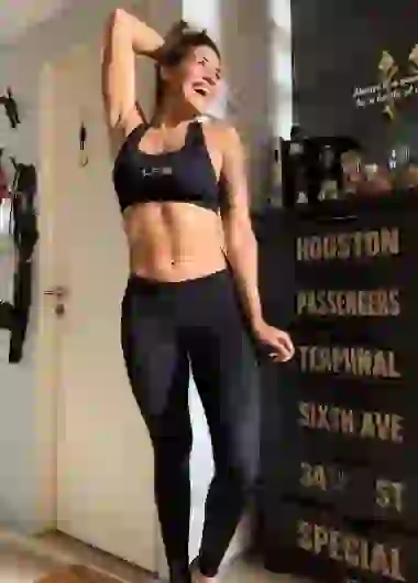 Ivi le mete mucho al entrenamiento.