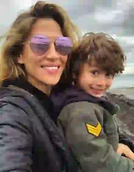 Jimena y Momo están recorriendo Bali, Indonesia.