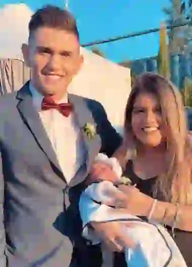 La hija de Rial salió con los tapones de punta.