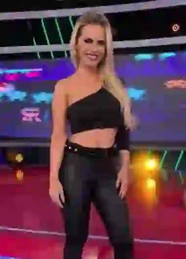 Alejandra busca nuevas motivaciones en la vida.