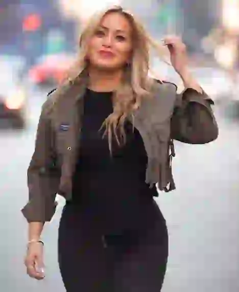 Karina aclaró que la persona que le gusta no es del ambiente.