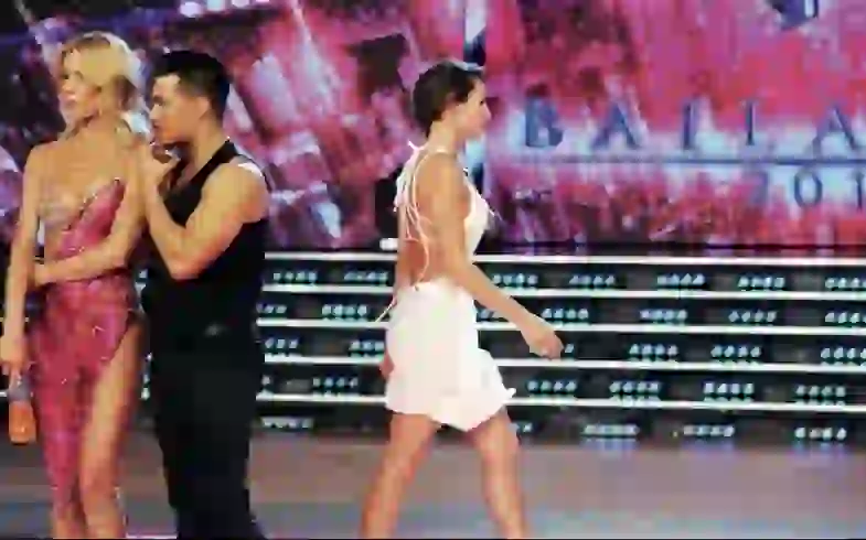 Pampita abandonó el piso del Bailando