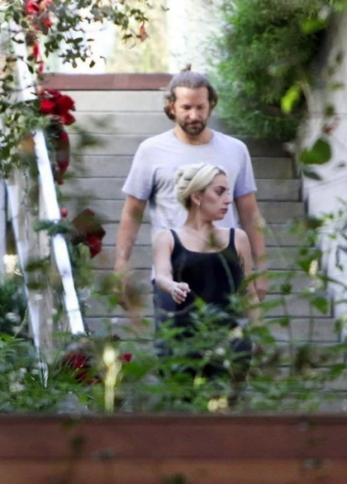 Bradley Cooper y Lady Gaga, juntos en la casa de él