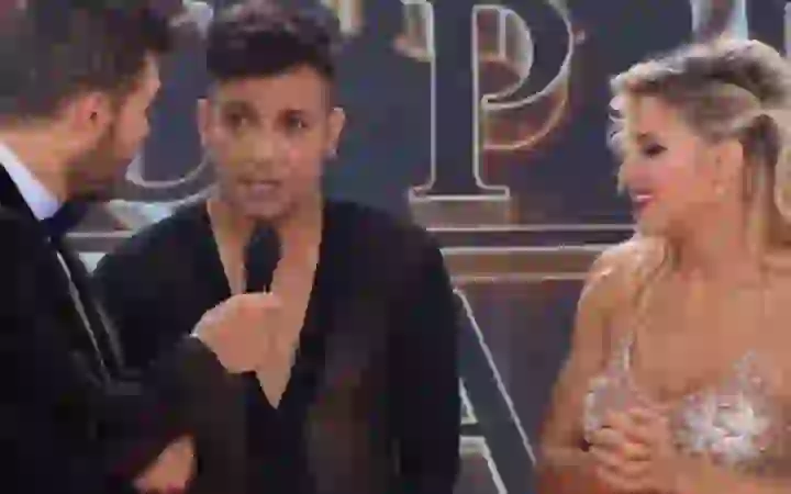 Sopresivo pedido de disculpas de Bossi a Pampita