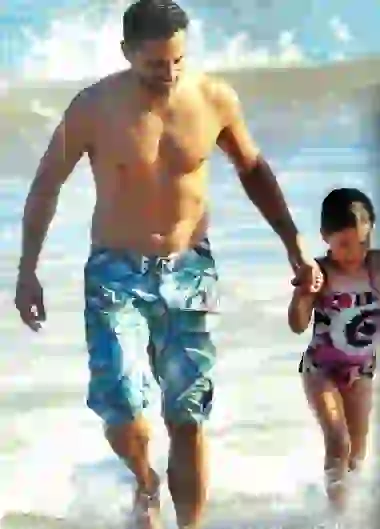 Eloísa y su papá, juntos en el mar...