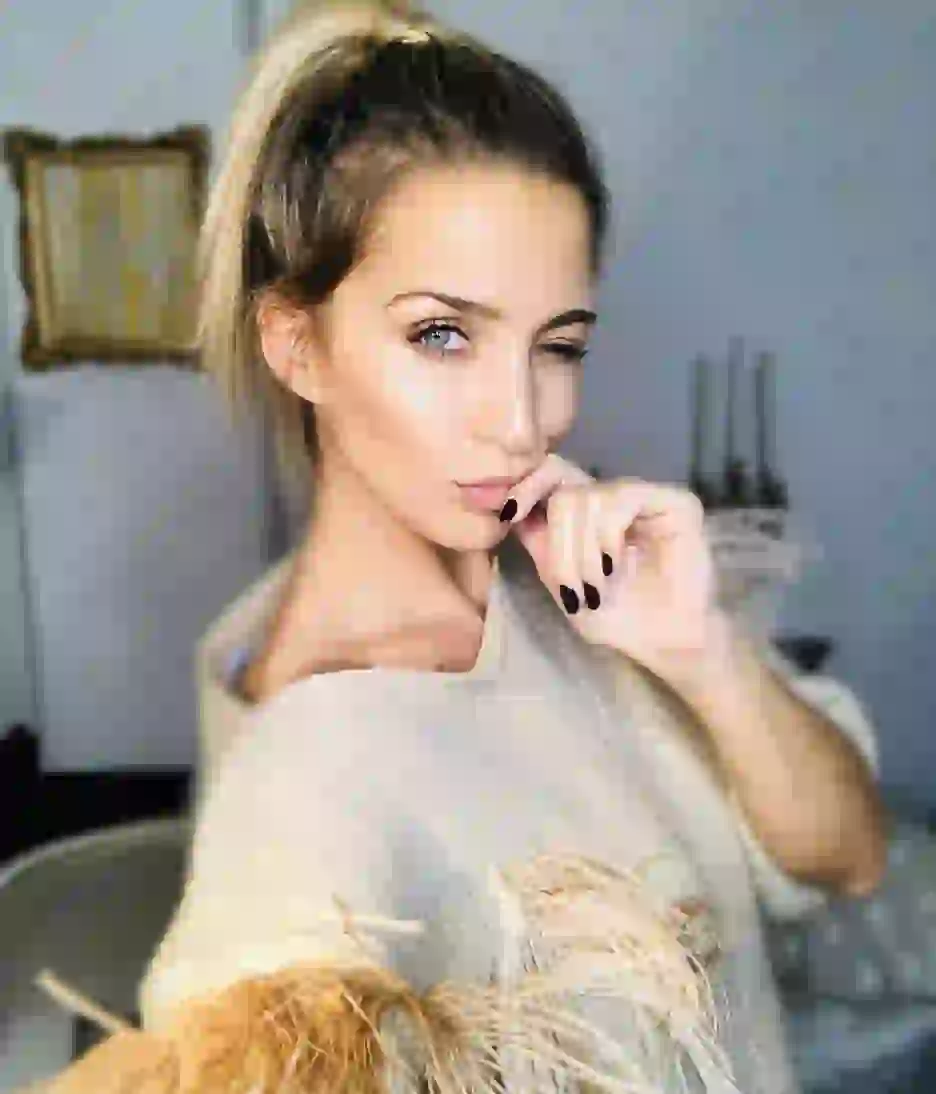 Soledad confirmó su romance con el ex de Candelaria Tinelli.