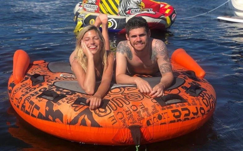 Después de mucho amor, la pareja se tomó un momento para repensar.