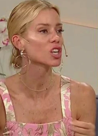 Nicole indignada con Fabián Cubero