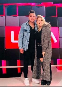 Enrique la acompañó al programa de Angel De Brito.