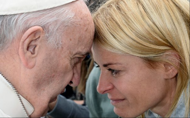 Eugenia tuvo un encuentro muy emocionante con el Papa Francisco.