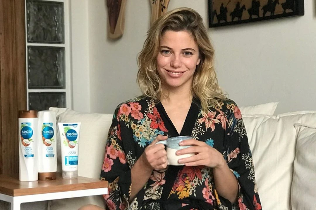 ¡Qué linda pareja! Justina Bustos empezó a salir con un talentoso artista